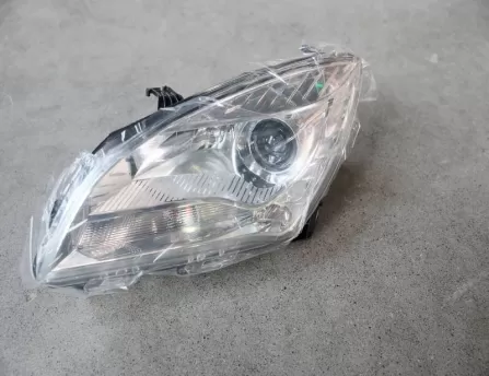 Headlight Left S101