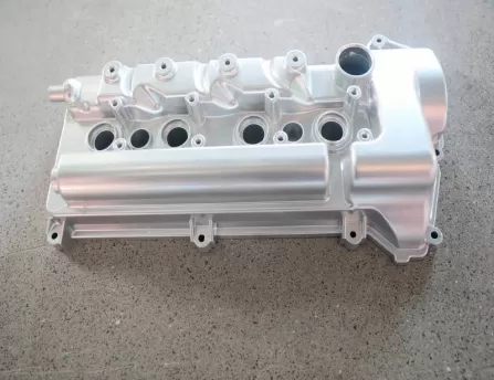Valve cover